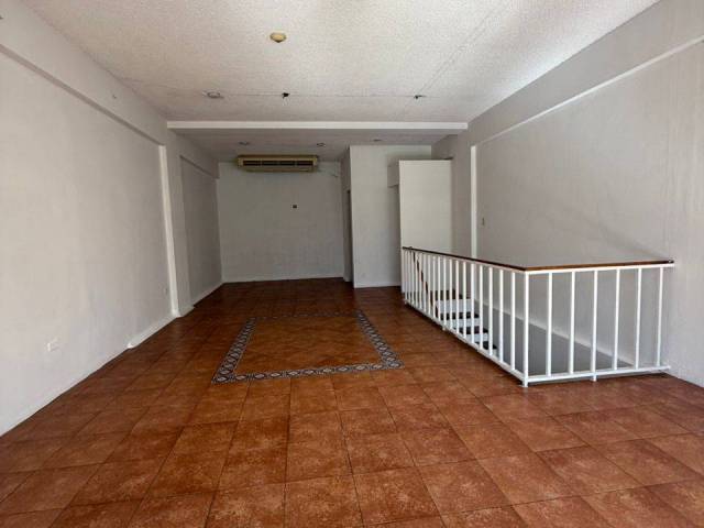 #98 - Oficina para Alquiler en Mérida - L - 2