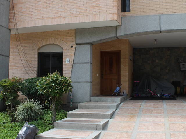 Venta en Altos de Santa Maria - Mérida
